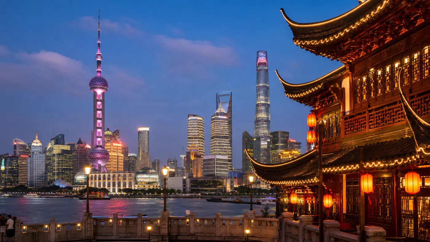 上海豫园与城市夜景